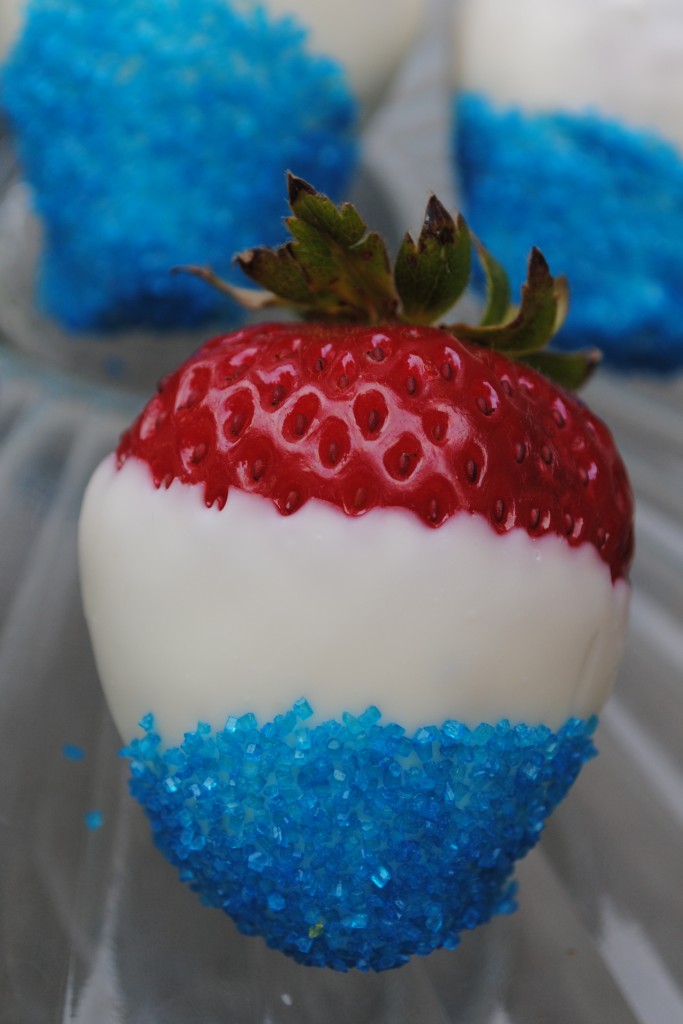 red white and blue dipped strawberries
