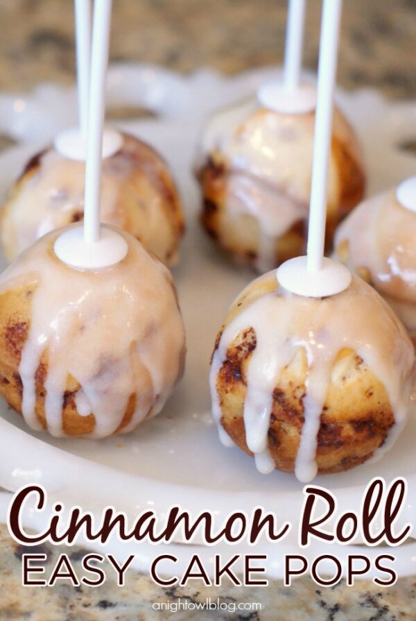 Cinnamon Roll Cake Pops