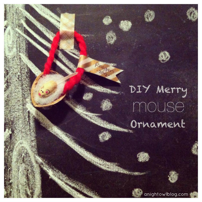 DIY Merry Mouse Ornament at @anightowlblog #trimyourtree