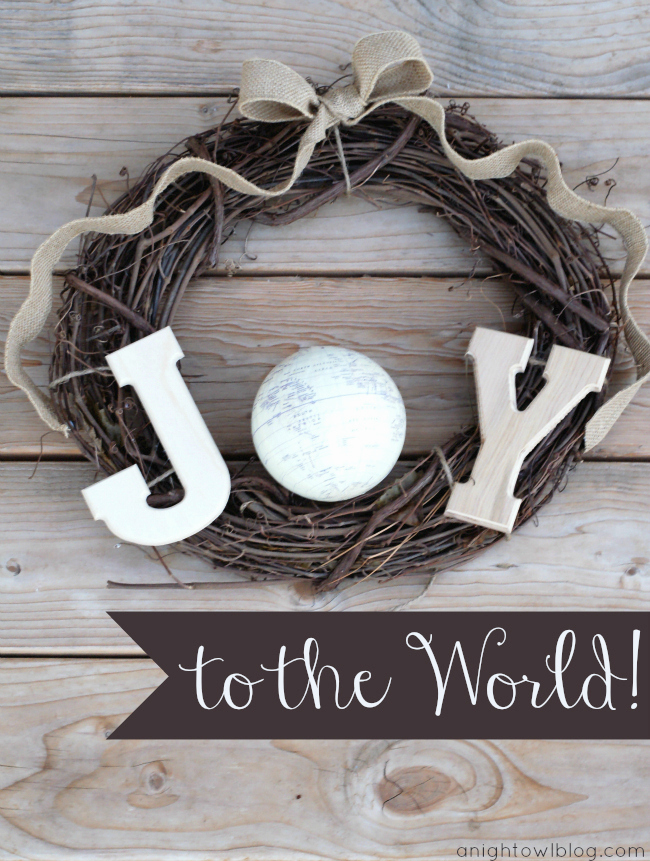 Joy to the World Christmas Wreath by @anightowlblog