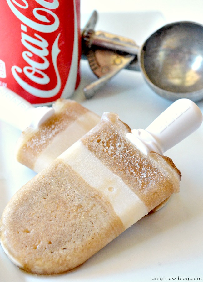Coke Float Popsicles | #coke #popsicle #recipes #Summer