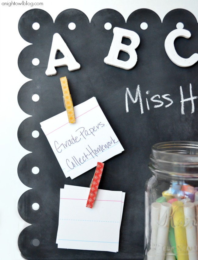 Chalkboard Magnetic Teacher Memo Board | #teacher #gifts #backtoschool #school #chalkboard