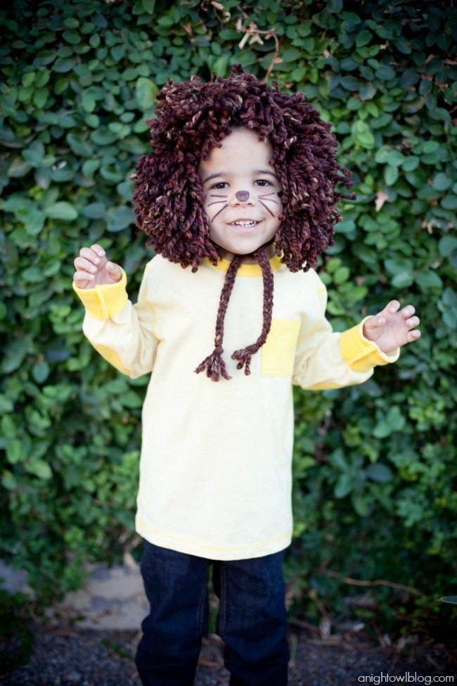 16. No-Sew Kids Lion Costume