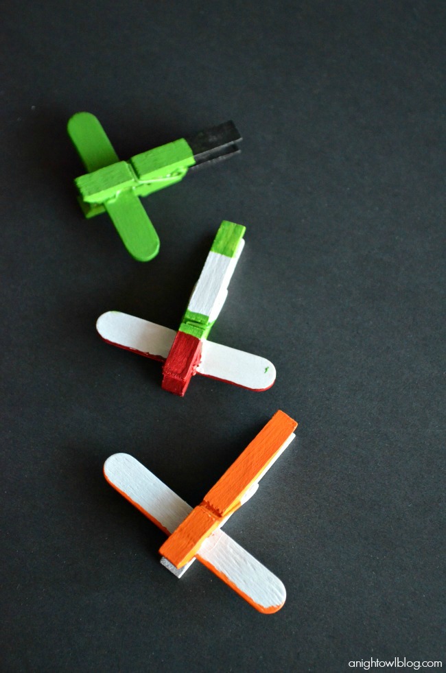 Disney Planes DIY Mini Clothespin Airplanes #OwnDisneyPlanes #shop