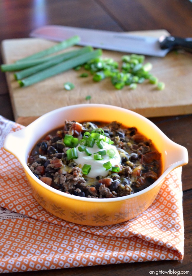 This Black Bean Chili is delicious and oh so easy! Great option for a quick, healthy meal!