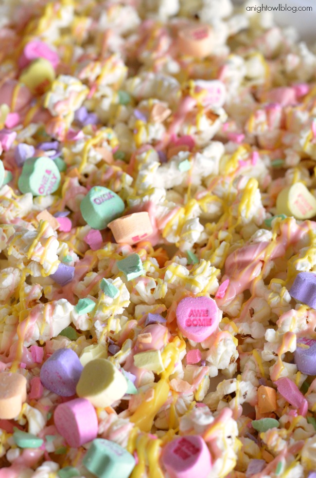 The perfect Valentine treat! Sweetheart Popcorn - so easy to make and so tasty - a snack the whole family will love!