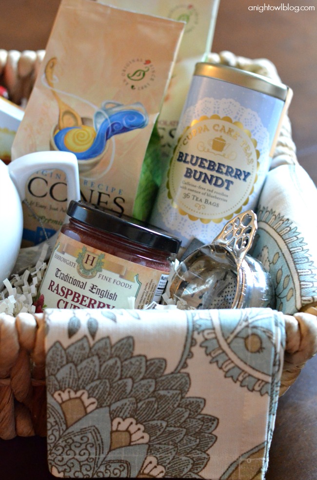 Mother's Day Gift Ideas - how to put together an English Tea Party gift basket!