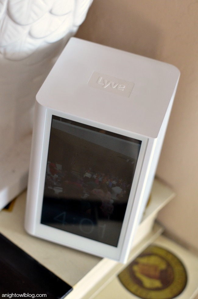 LyveHome | Simple Stylish Photo Solution