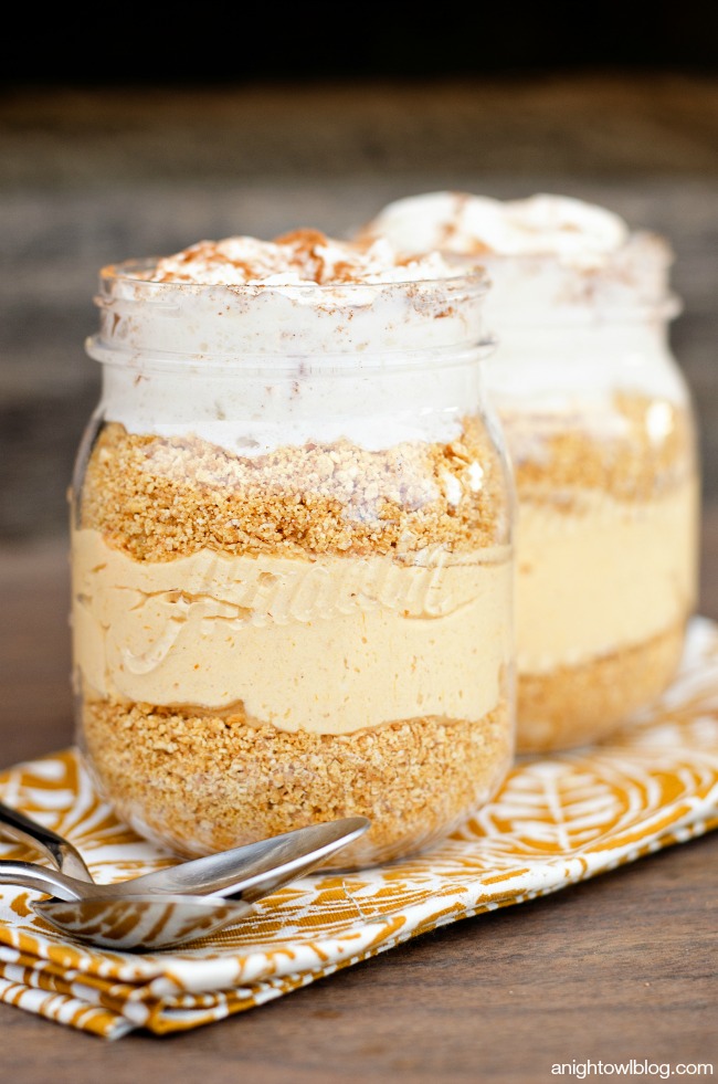 Make these fun and easy No Bake Pumpkin Cheesecakes in mason jars for a delectable fall dessert!