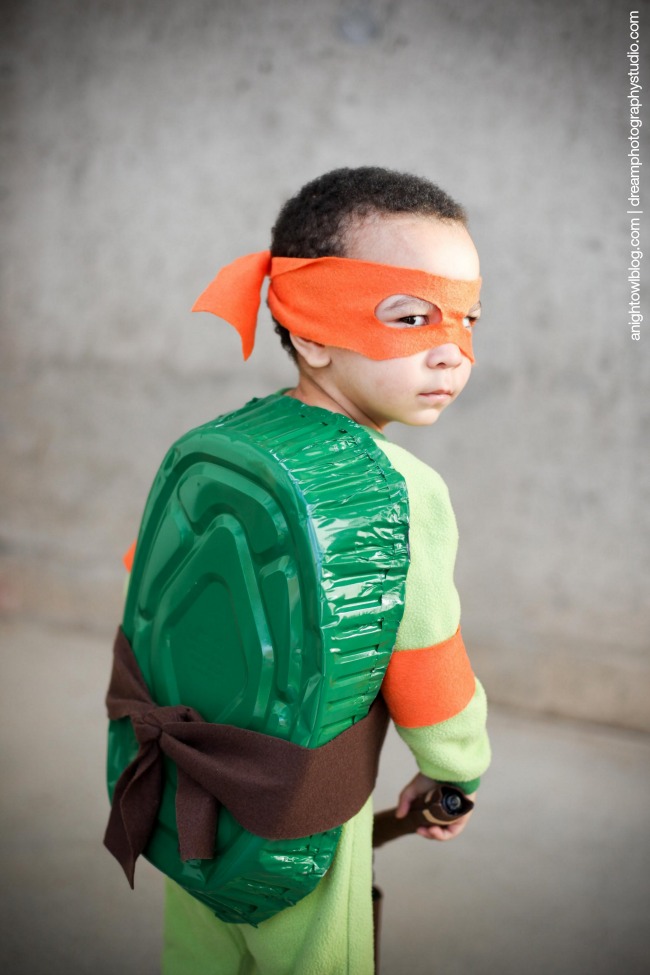 Easy Teenage Mutant Ninja Turtle Costume | anightowlblog.com