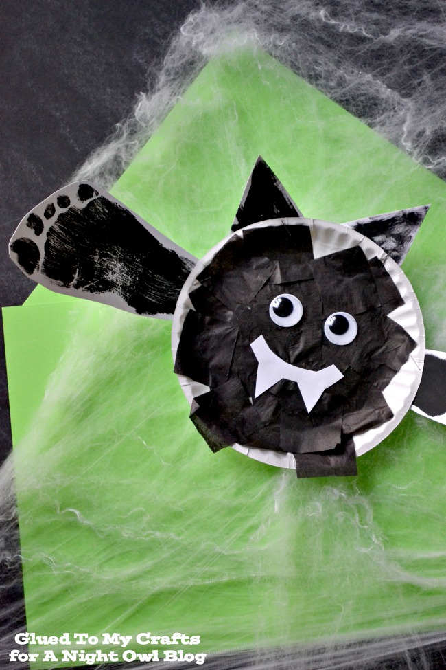 Halloween Bat Kids Craft | anightowlblog.com