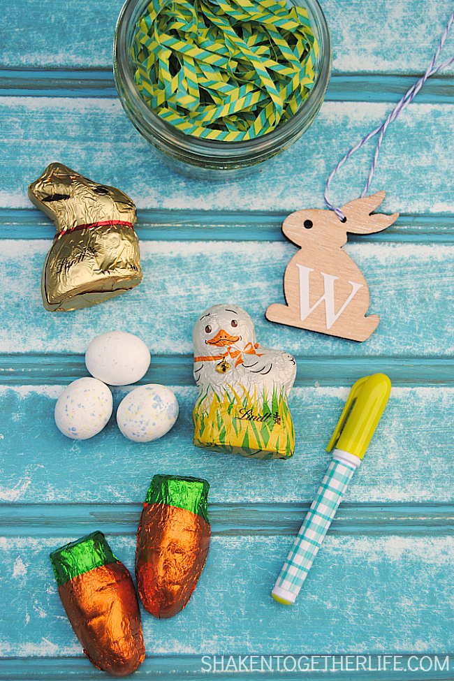 Mini Mason Jar Easter Baskets - adorable gifts, place cards or party favors!