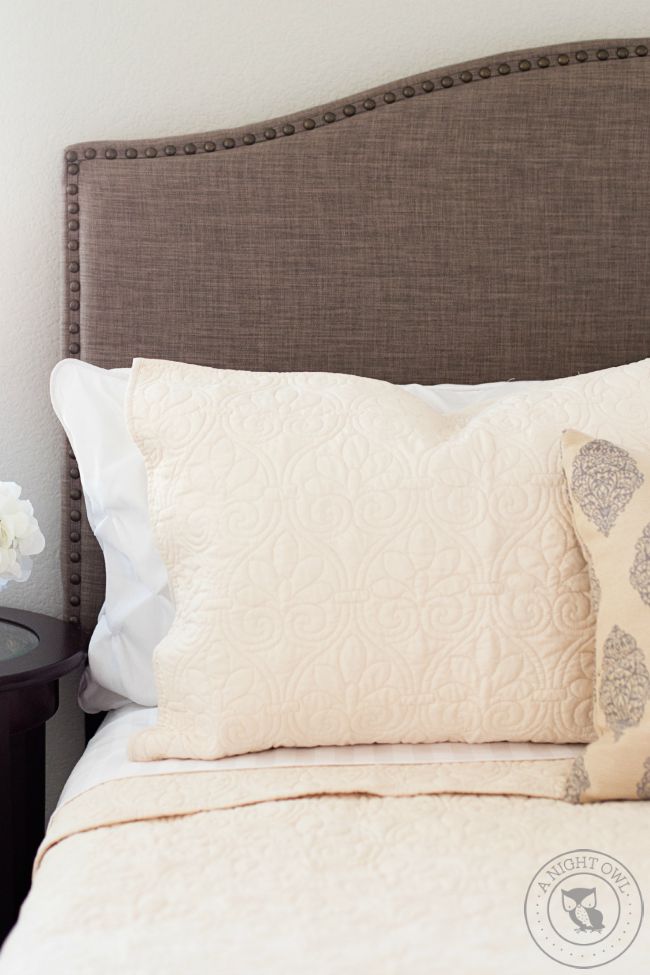 Tips to set up your Guest Bedroom for less!