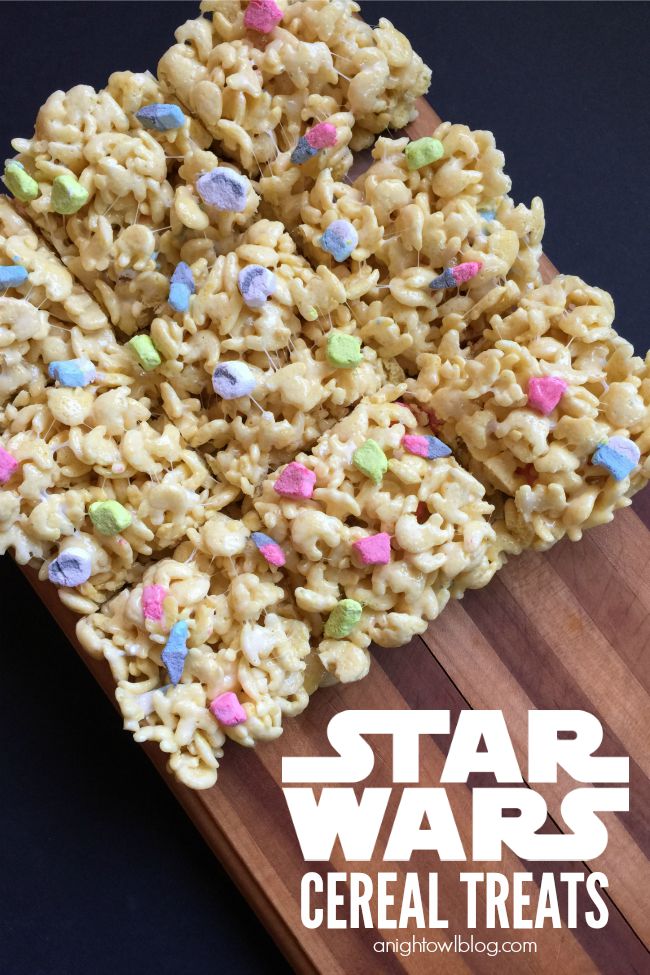 Make these delicious and easy Star Wars Cereal Treats for your kiddos on #ForceFriday or any day of the year!