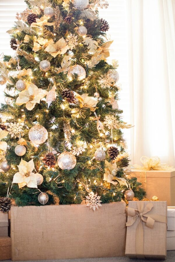 Gorgeous Gold Christmas Tree - A Night Owl Blog