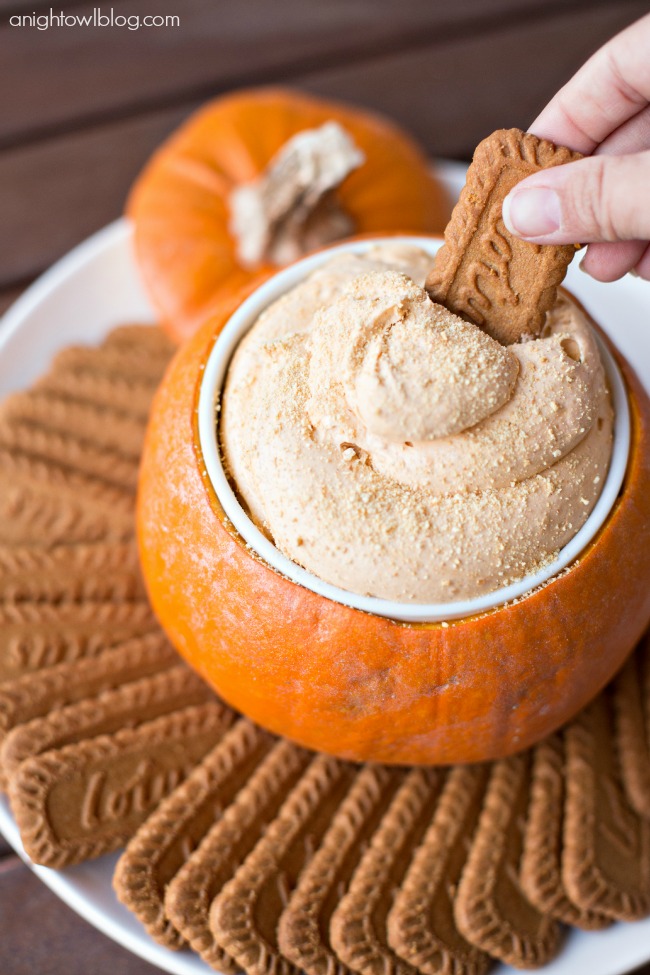 This Pumpkin Pie Cheesecake Dip is a breeze to make and the perfect sweet holiday appetizer!