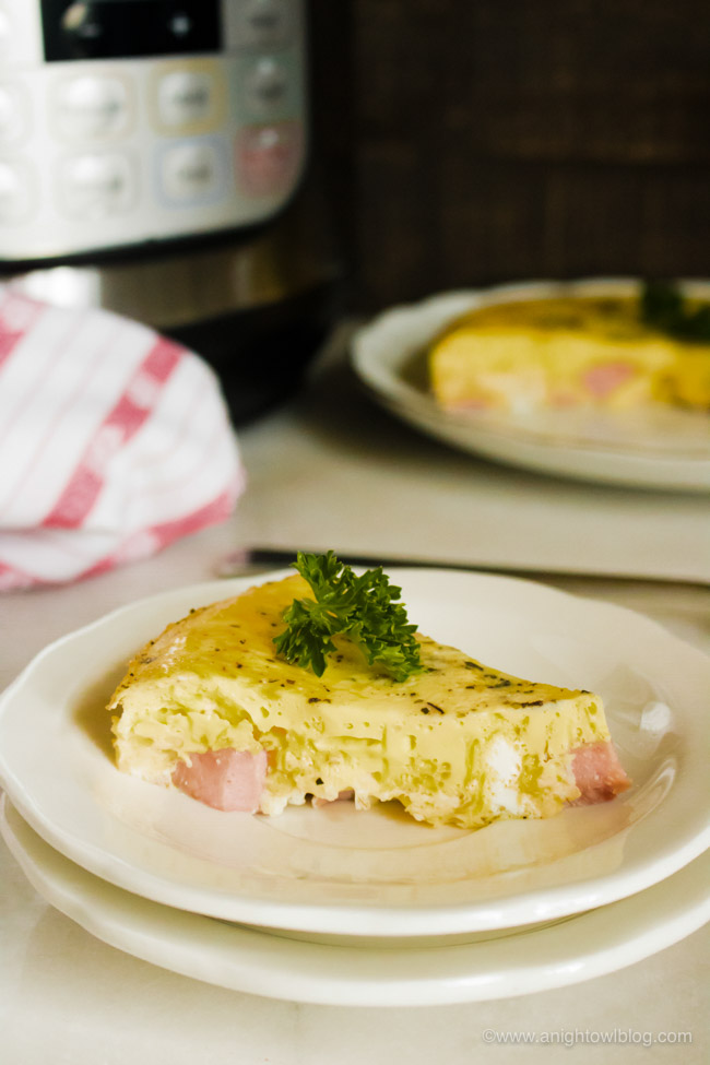https://www.anightowlblog.com/wp-content/uploads/2019/04/Instant-Pot-Ham-and-Cheese-Frittata-3.jpg