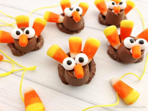 Thanksgiving Turkey Pretzel Bites - A Night Owl Blog