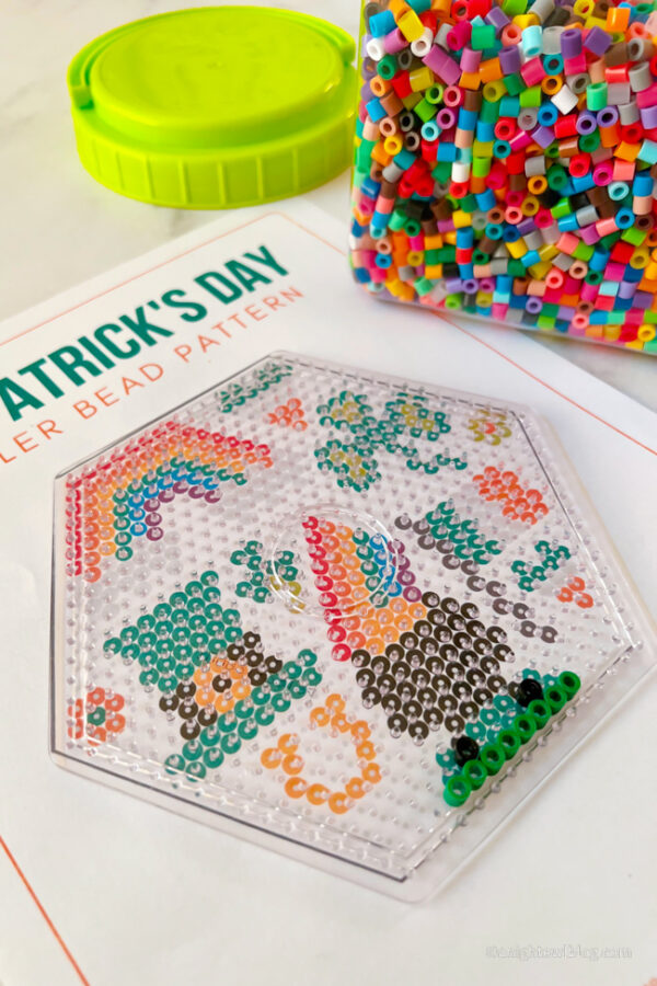 St. Patrick’s Day Perler Bead Pattern - A Night Owl Blog
